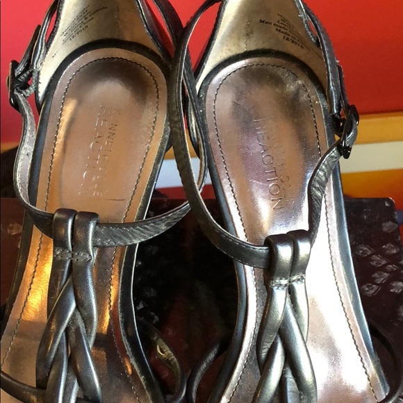 Kenneth Cole reaction black heels - Picture 3 of 6